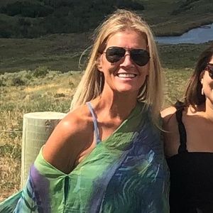 Meet your Posher, Sharon